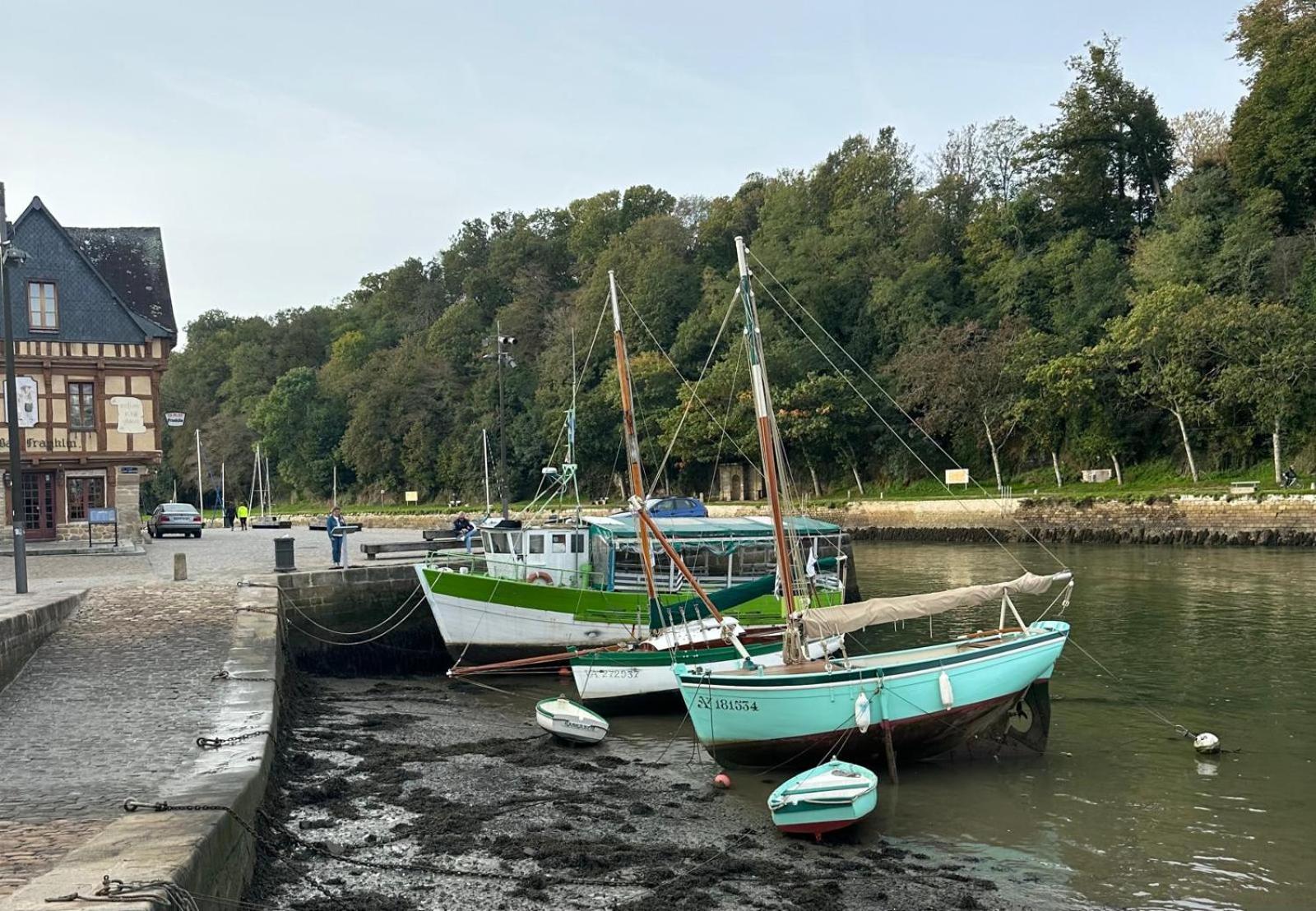 Appartement Exceptionnel Tres Beau T2 Sur Le Port De St Goustan- Vue Sur Le Port! à Auray Extérieur photo